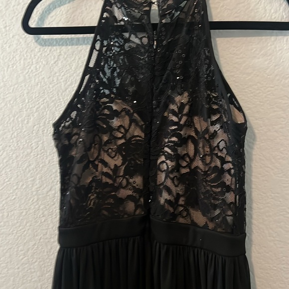 Black Dresses - Picture 4 of 5